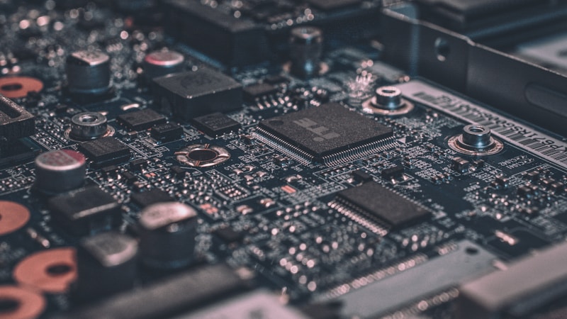 DDR3 vs DDR4: Chọn RAM Loại Nào cho Máy Tính?
